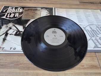 Lp WHITE LION- Fight to Survive /USA - 8