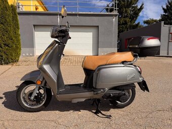 2021 GENERIC CLASSIC 125 ccm, naj. 4500 km , nový servis - 8