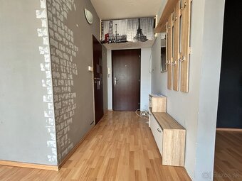 Predám 1izb byt s loggiou+pivnica v TOP LOKALITE - 8