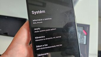 Asus Rog Phone 6 - jemná puklina - 8