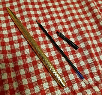 Sada plnícího a kuličkového pera CENTROPEN, 60. léta - 8