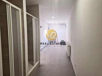 PRENÁJOM - priestory s parkovaním a pozemkom vhodné pre obch - 8