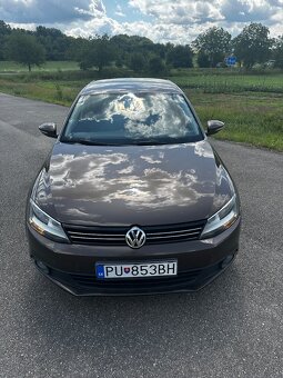 VOLKSWAGEN JETTA 1.2 tsi - 8