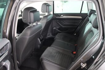 Volkswagen Passat Variant 2.0 TDI EVO Elegance DSG - 8
