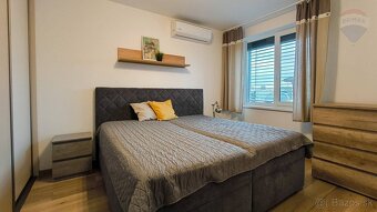 NA PREDAJ: 4-izbový rodinný dom s terasou a bazénom, Most pr - 8