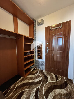 Reality KOMPLEX s.r.o. ponúka na PRENÁJOM garsónku priamo v  - 8