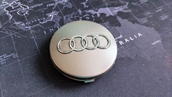 Stredové krytky pre AUDI do Alu diskov 60,61,69, 135mm - 8