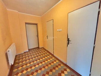 Predaj pôvodného RD v pokojnej časti Budatínska Lehota - 8