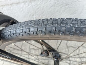 plášte MAXXIS Rambler; 700x38C NOVÉ nepoužité............... - 8
