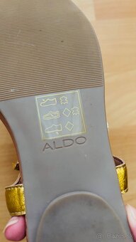 Zlaté sandálky ALDO - 8