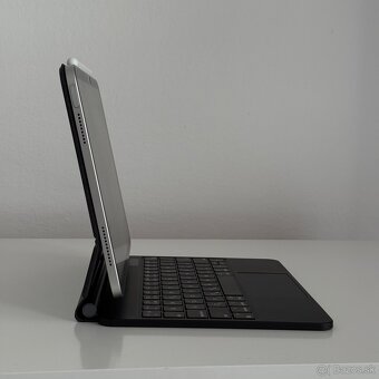 FIXED Typee na Apple iPad 10.9" iPad 11" čierne - 8