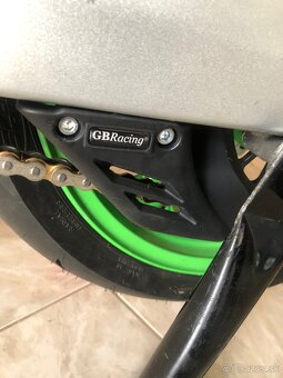 Kawasaki ZXR 400 - 8