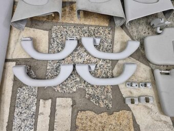 STROPNICA SKODA OCTAVIA 2 OBLOZENIA STLPIKOV SVETLA PLASTY - 8