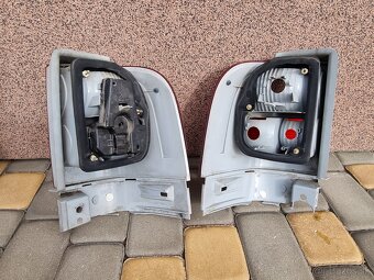 ford galaxy 2002 zadné svetlá - 8