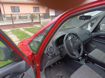 Suzuki SX4 - 8