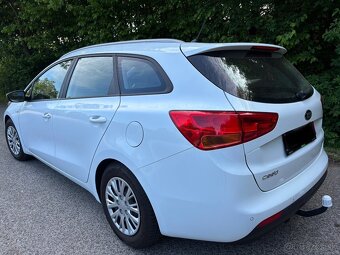 Kia ceed sw - 8