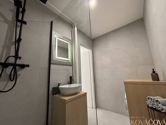 Na prenájom zrekonštruovaný 3 izb. byt, Trenčín, ul. Osvienč - 8