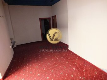 Na PREDAJ budova v centre mesta Nitra - 8