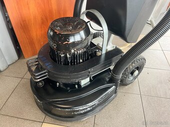 Planetarna bruska na beton HTC 500, Hladicka lesticka - 8