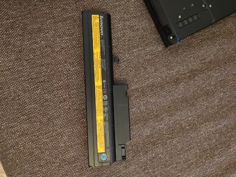 Notebook IBM Thinkpad T42 14 palcový - 8