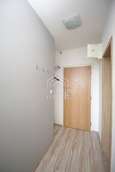 KOŠICKÁ / MILETIČOVA -  1,5 iz. byt -  32 m2 , balkón - 7 m2 - 8