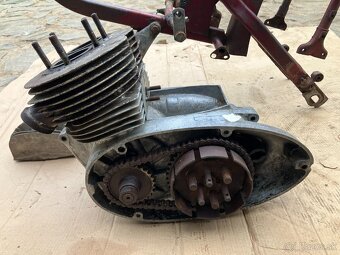jawa 350 360 rám s motorom - 8
