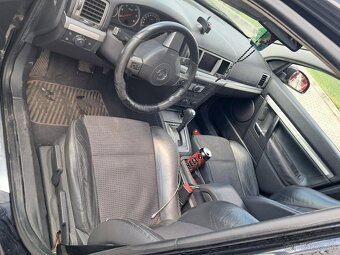 Predám/vymením OPEL VECTRA C1.9 110kw AT 6Q - 8
