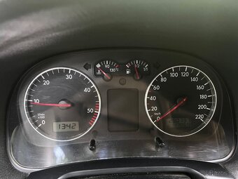 Volkswagen Golf IV 1.9 TDI - 8