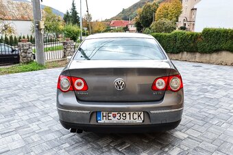 Volkswagen Passat 2.0 TDI (B6) - 8