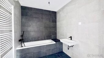 Bývanie snov na výbornej adrese Popradská 3-izbový byt s lo - 8