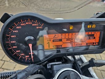 BMW R1200R - 8