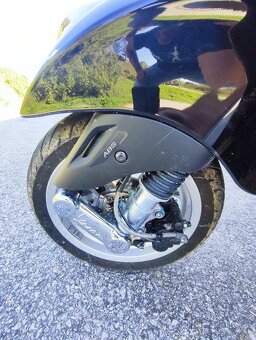 Vespa 125 primavera - 8