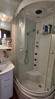 Zariadený trojizbový byt s veľkou loggiou - 8