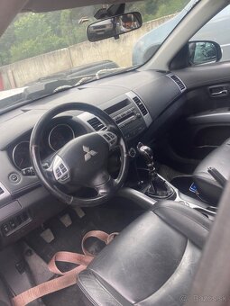 Rozpredam Mitshubishi outlander 2.0 103kw 4x4 - 8