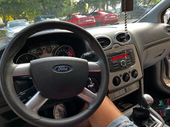 Ford Focus combi 1.6 Tdci - 8