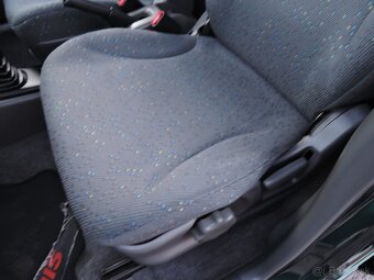 Suzuki Ignis 1,3i GL 4WD Servis 1.maj. 2001 - 8