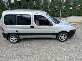 CITROËN BERLINGO 1.4i - 8