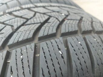 235/55R17 DUNLOP ZIMNÉ PNEUMATIKY - 8