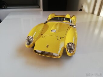 1:18 FERRARI 250 testarossa Bburago - 8