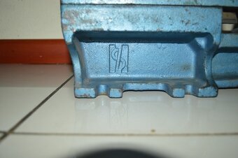 predam kvalitny liatinovy zverak - 8