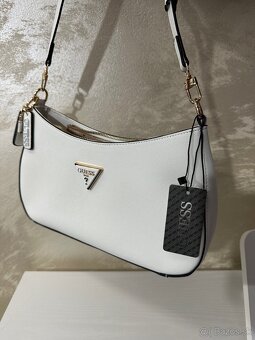 Kabelka Guess - 8