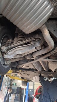 Predam bmw e91 320d 120kw rok 2005 - 8