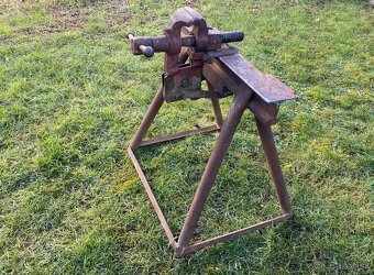 Kováčsky zverák - 8