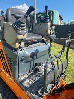 Minibager Kobelco E9SR - 8