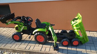 Šlapací traktor Class Axos 330 - 8