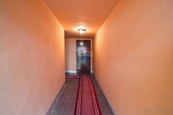 REZERVOVANÉ Viacgeneračný rodinný dom s obrovským potenciálo - 8