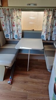 Obytný príves - karavan - 8