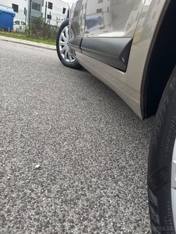 Citroen C4 1.6. 16V benzín 119900km kúpené v SR - 8