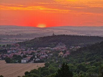 Predaj, EXKLUZÍVNE, pozemok 1302m² na Zobore, Fialková-Nitra - 8