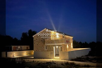 Vrsi - Kamenný dom - na predaj - 8